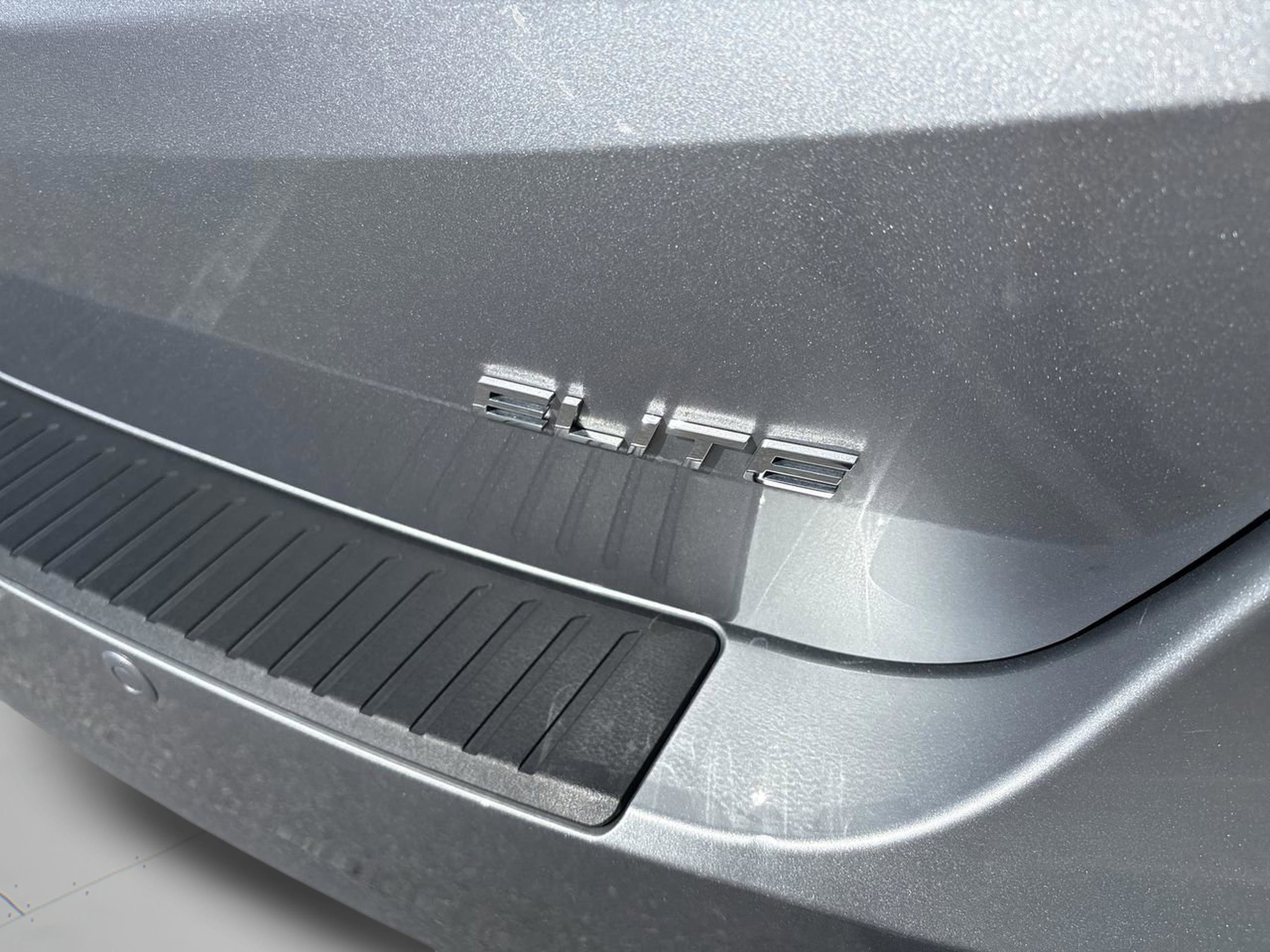 Used 2022 Honda Odyssey Elite image 32