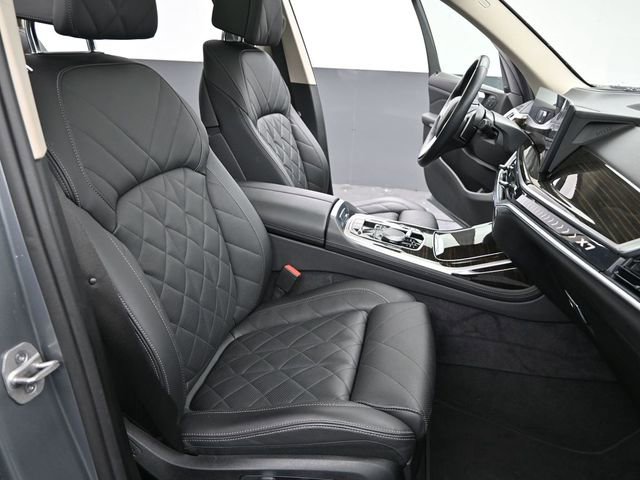 Used 2024 BMW X7 xDrive40i image 22