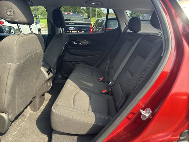 Used 2024 GMC Terrain SLE w/ Driver Convenience Package FWD image 23