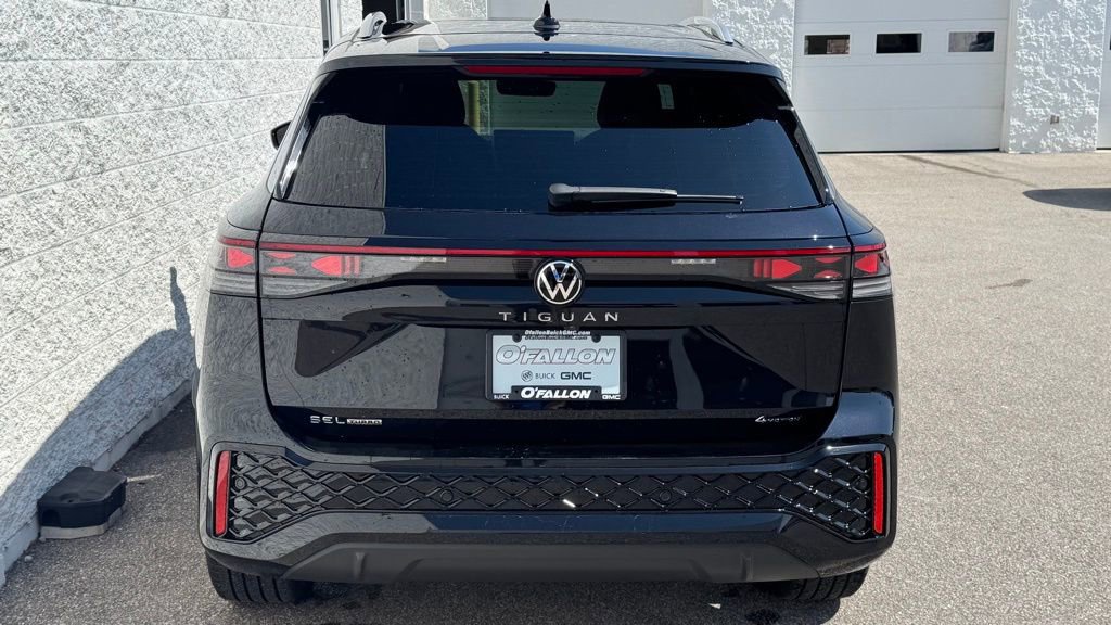 Used 2026 Volkswagen Tiguan SEL R-Line AWD/4WD image 10