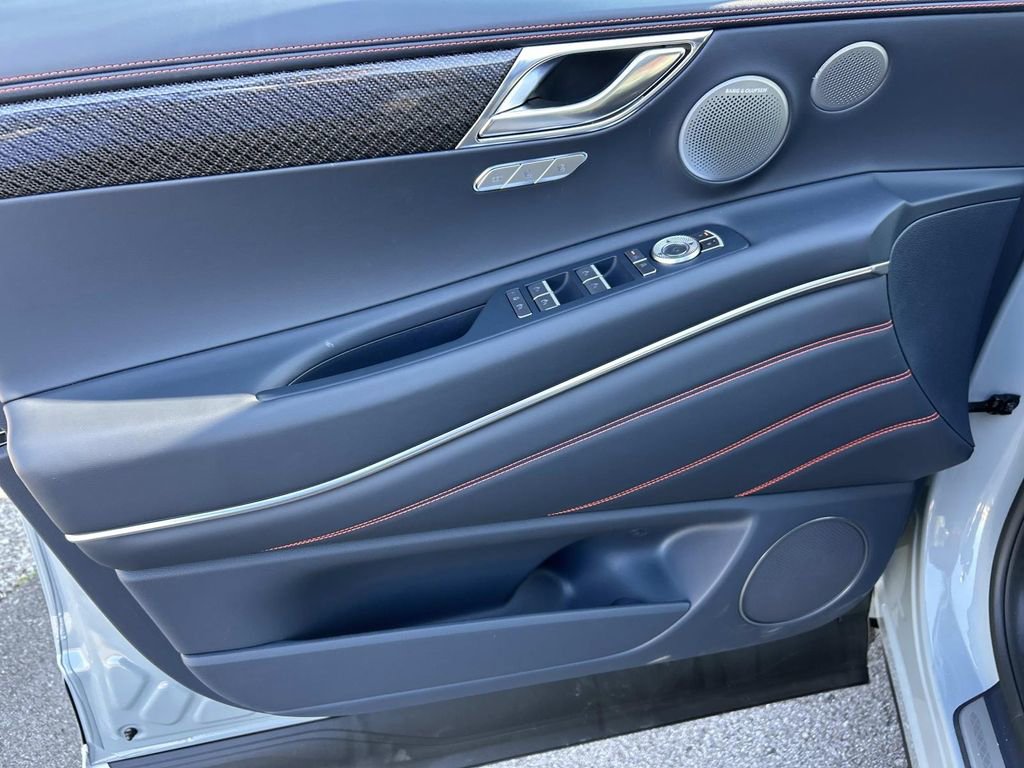New 2026 Genesis GV80 3.5T e-SC image 16