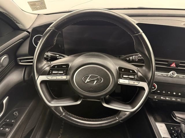 Used 2023 Hyundai Elantra SEL w/ Convenience Package image 15