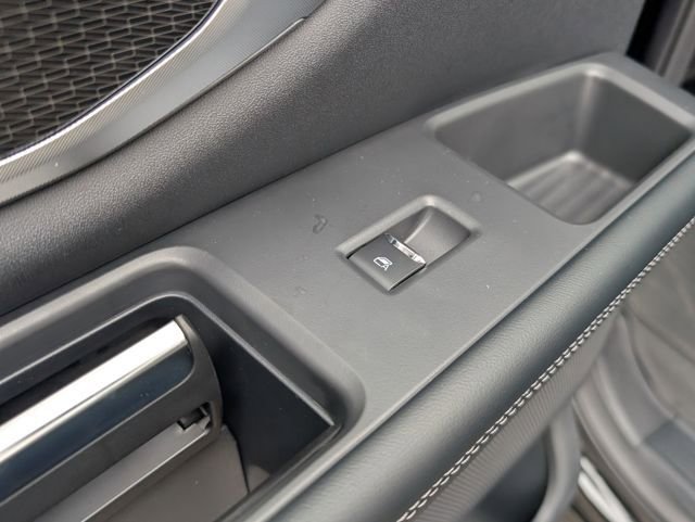 New 2025 Ford Expedition Platinum w/ Stealth Performance Package image 11