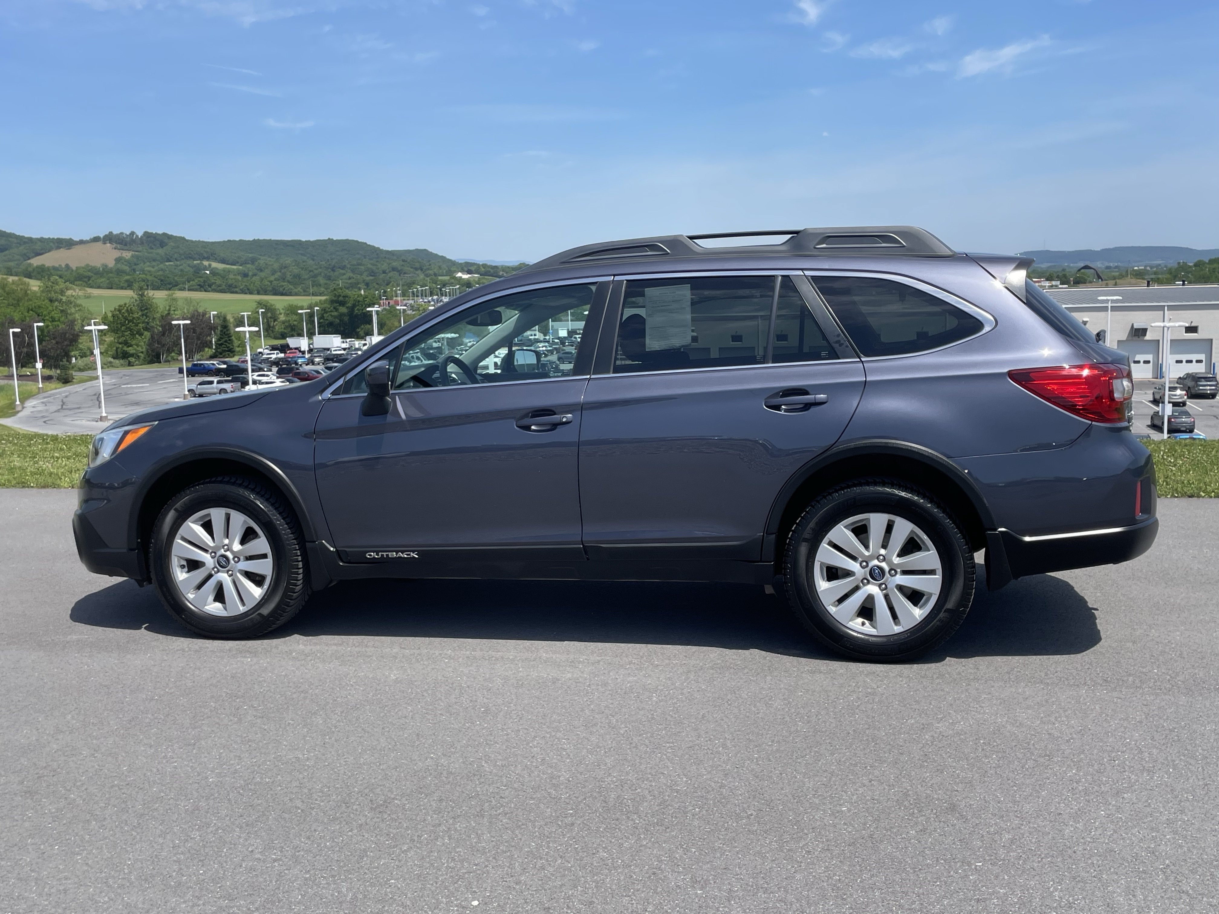 Used 2015 Subaru Outback 2.5i Premium AWD/4WD image 7