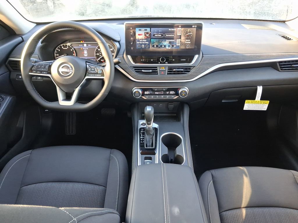 Used 2025 Nissan Altima 2.5 SV w/ SV Premium Package image 9