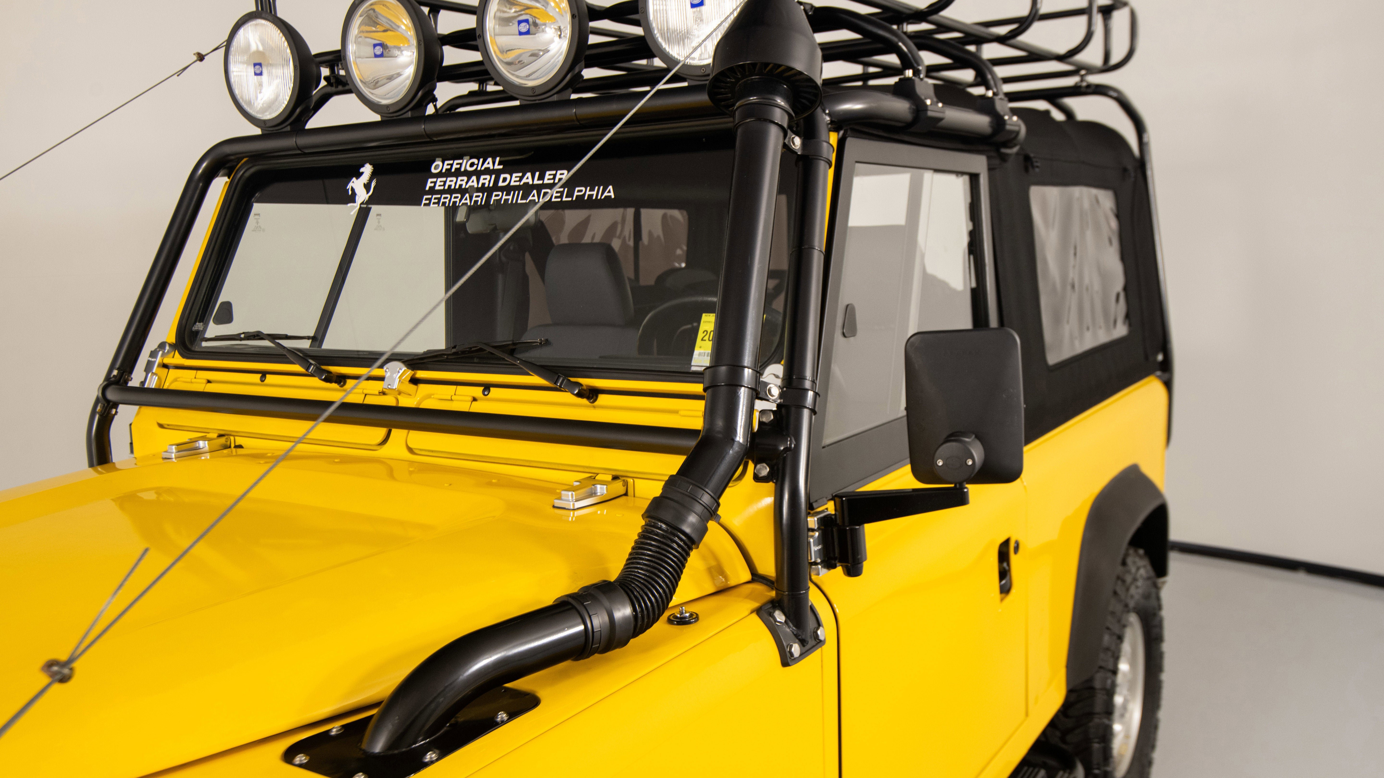 Used 1997 Land Rover Defender 90 AWD/4WD image 32