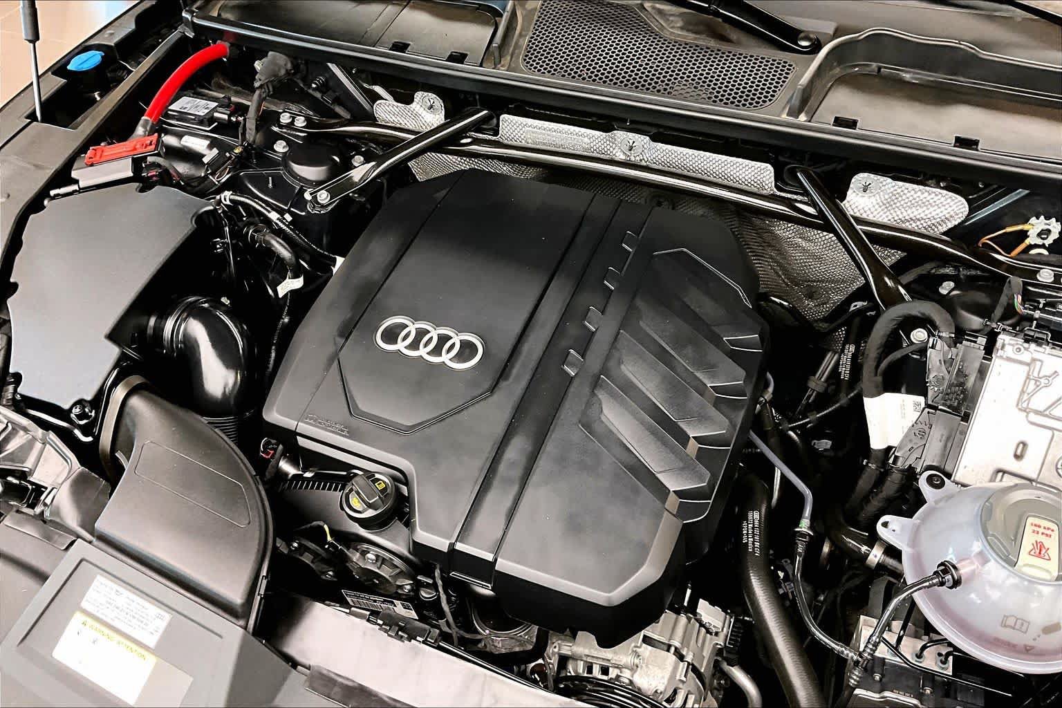 Certified 2023 Audi Q5 2.0T Premium w/ Convenience Package AWD/4WD image 31