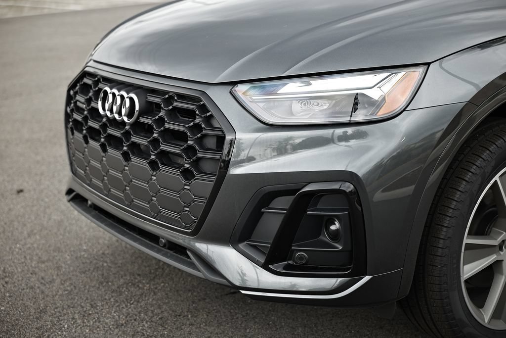 Used 2025 Audi Q5 Premium Plus w/ Premium Plus AWD/4WD image 12