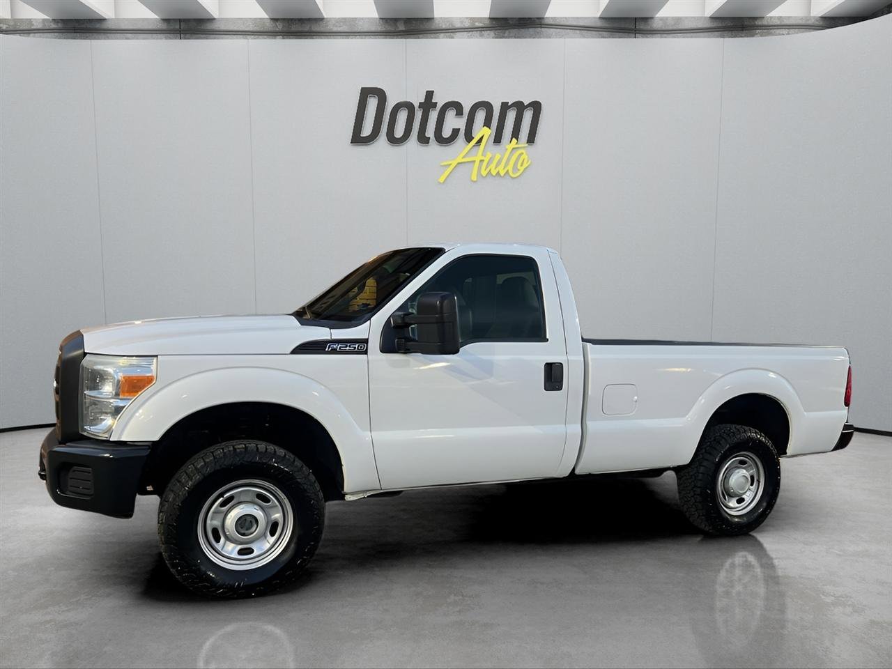 Used 2011 Ford F250 XL w/ Skid Plate Pkg image 4