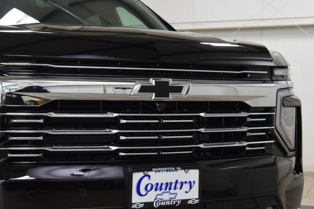 New 2026 Chevrolet Suburban Premier AWD/4WD image 11
