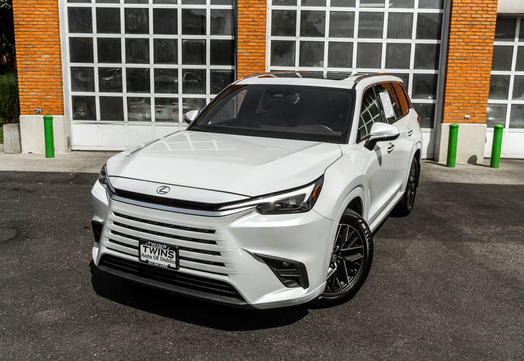 Used 2024 Lexus TX 350 AWD image 2