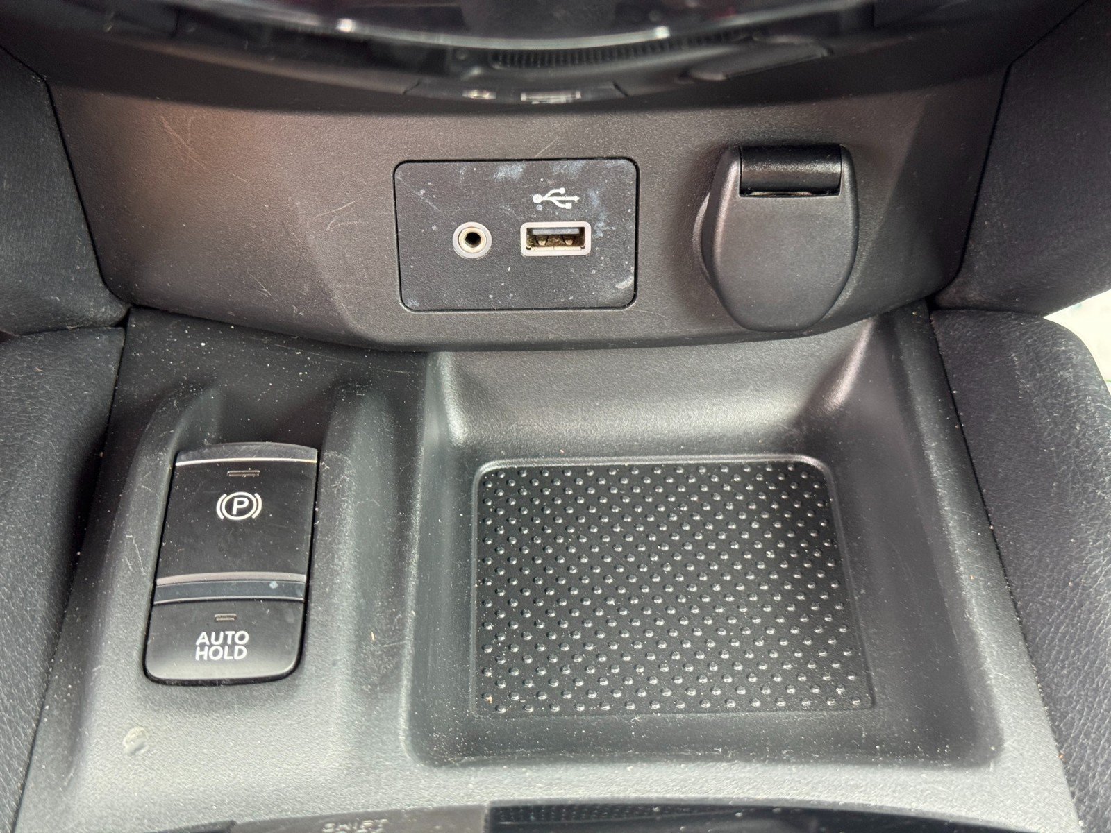 Used 2019 Nissan Rogue SV w/ Premium Package AWD/4WD image 29