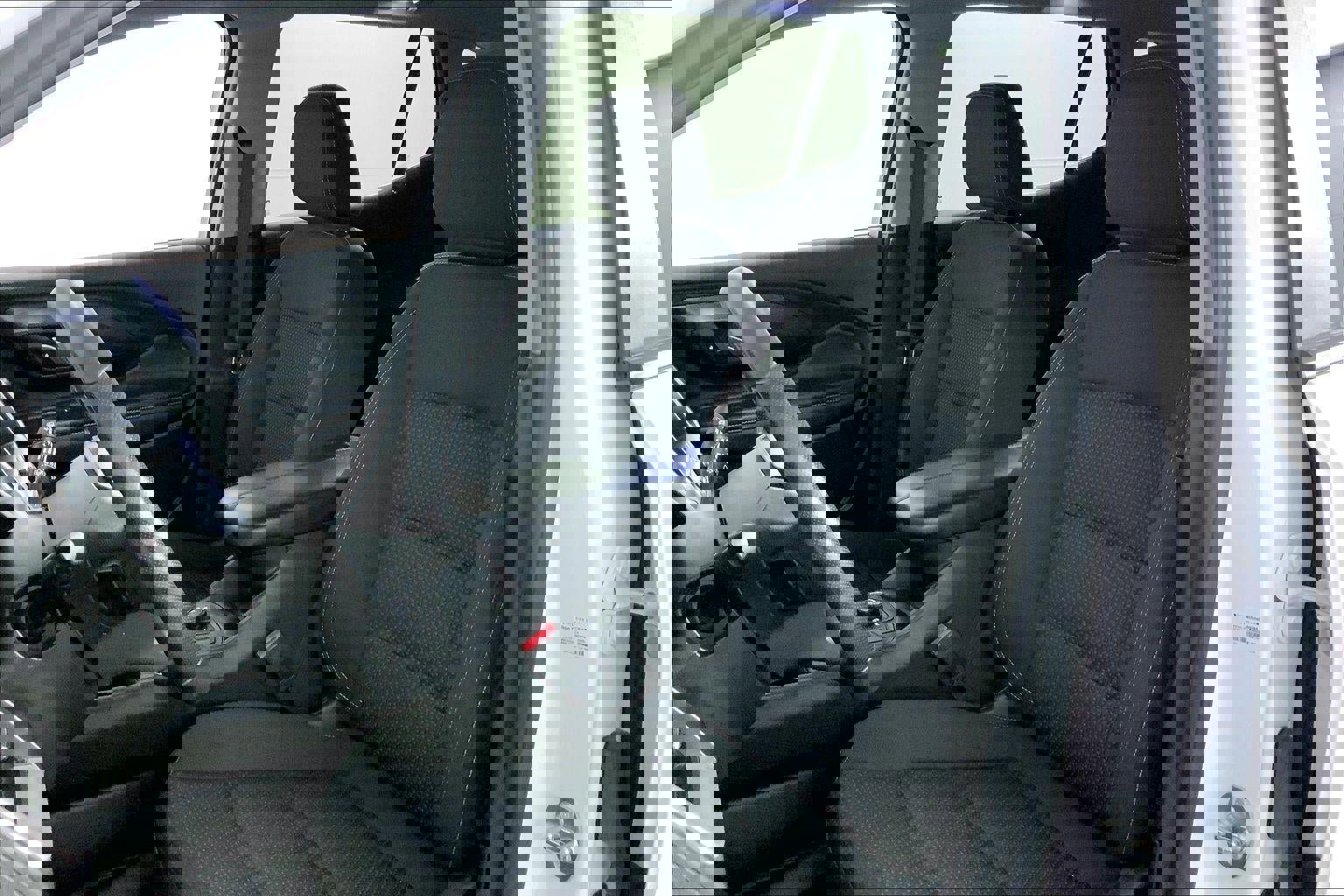 Used 2024 GMC Terrain SLE image 21