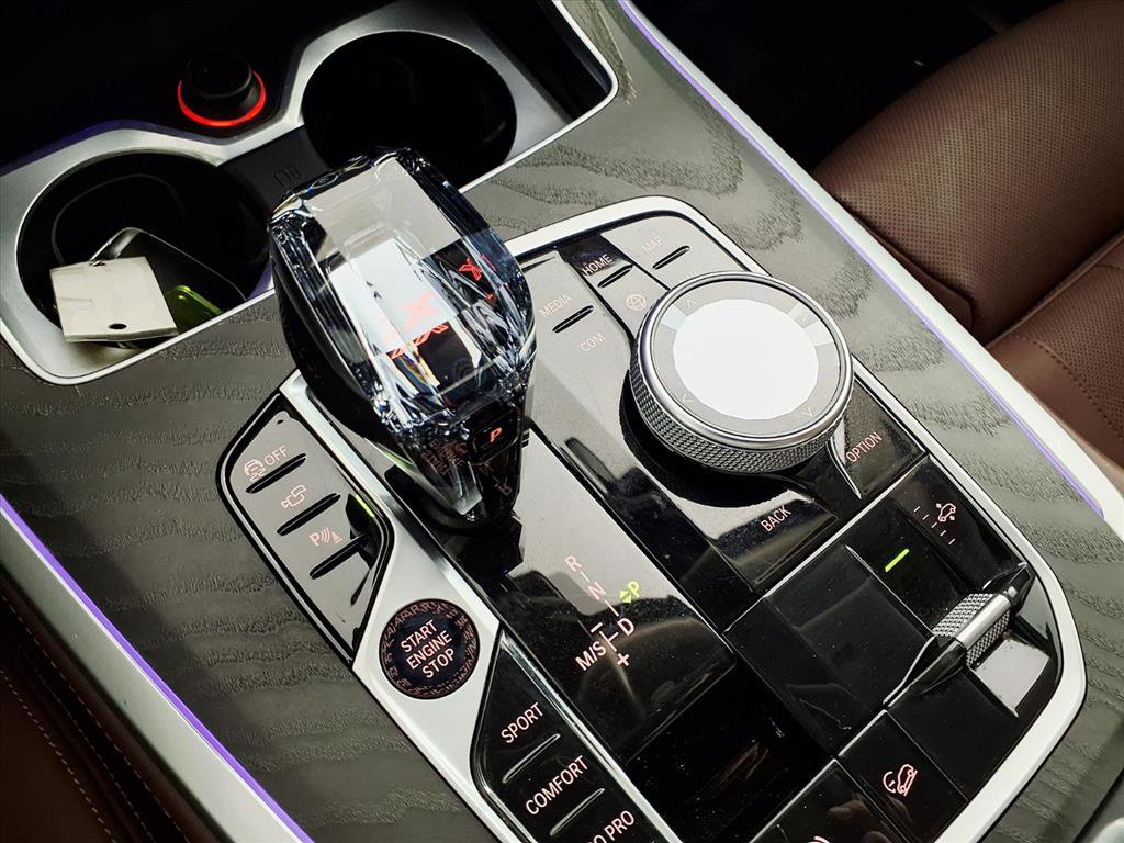 Used 2022 BMW X7 xDrive40i w/ Executive Package image 21