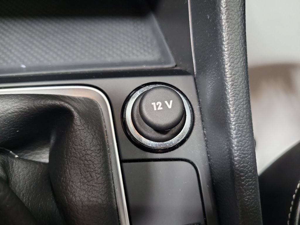 Used 2023 Volkswagen Jetta SE w/ Panoramic Sunroof Package FWD image 46