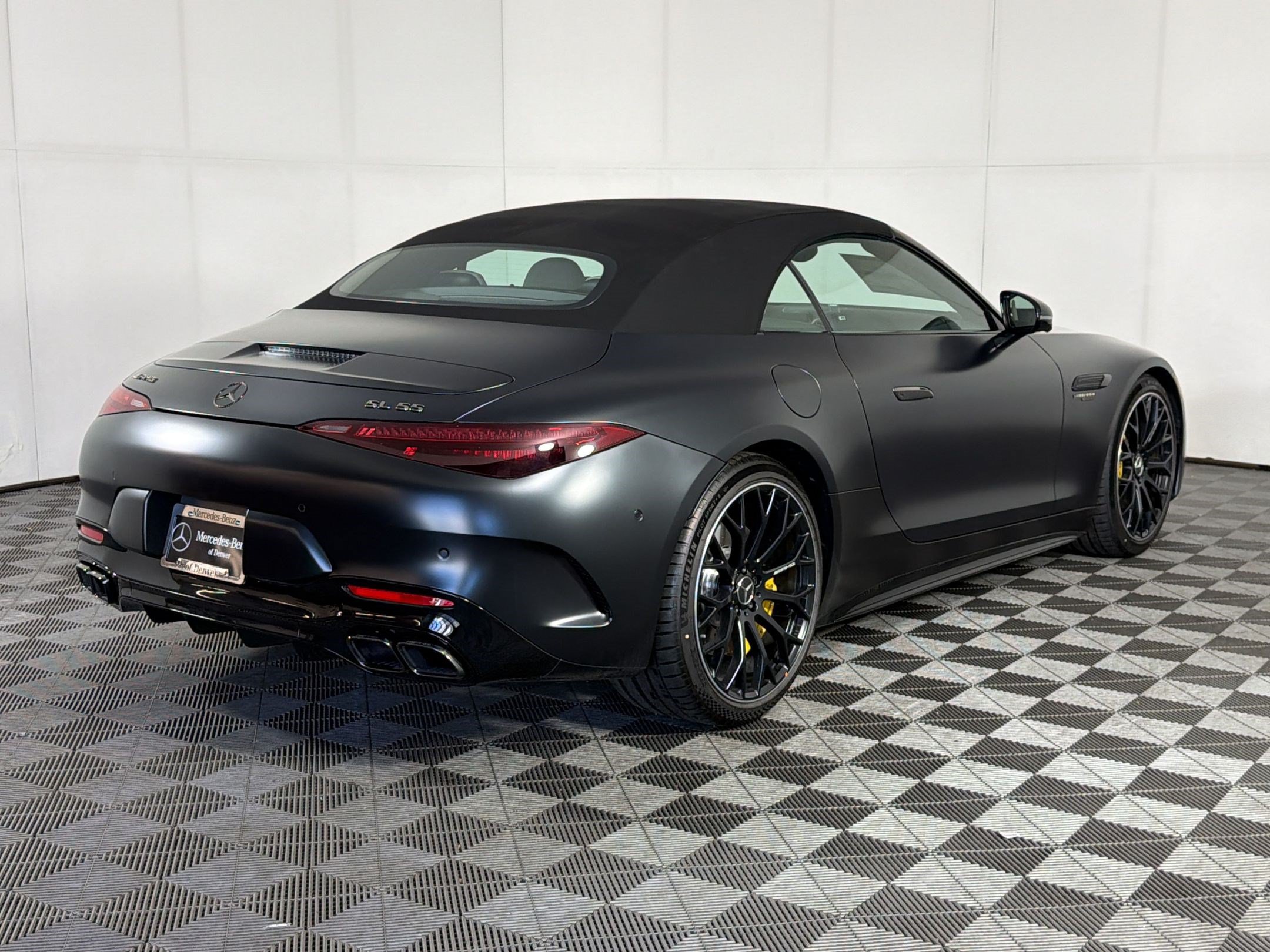 New 2027 Mercedes-Benz SL 55 AMG 4MATIC image 9