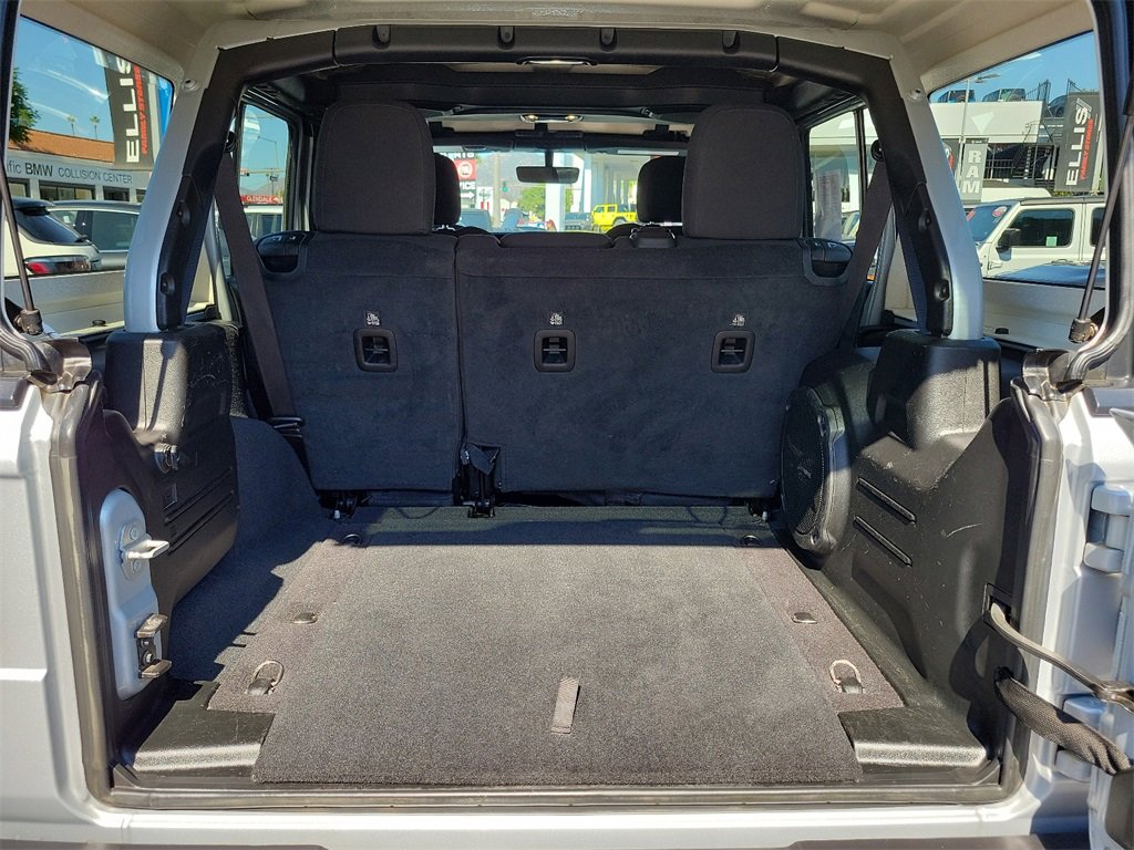 Used 2023 Jeep Wrangler Unlimited Rubicon image 20