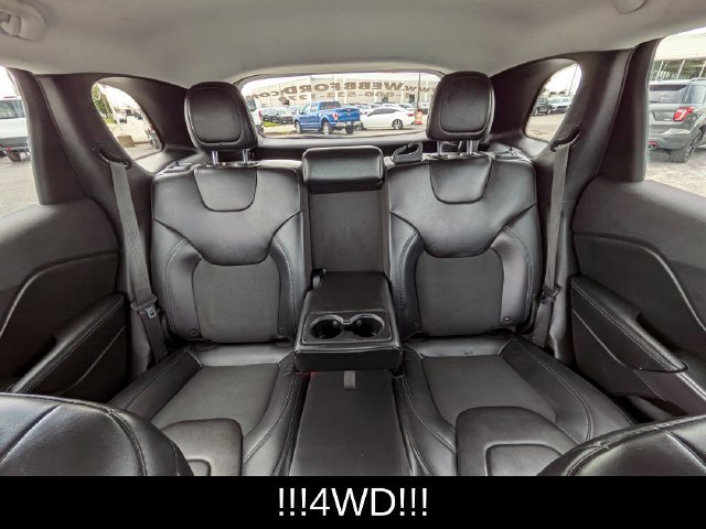 Used 2019 Jeep Cherokee Latitude Plus w/ Cold Weather Group AWD/4WD image 19