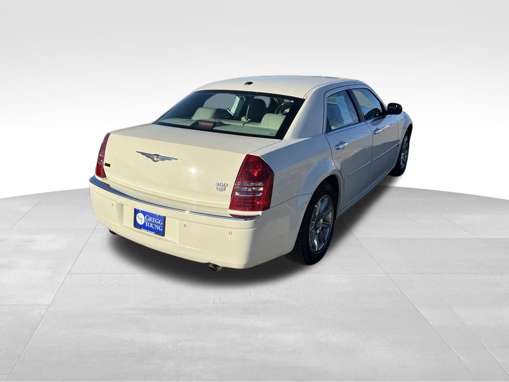 Used 2006 Chrysler 300 C w/ Protection Group II image 6