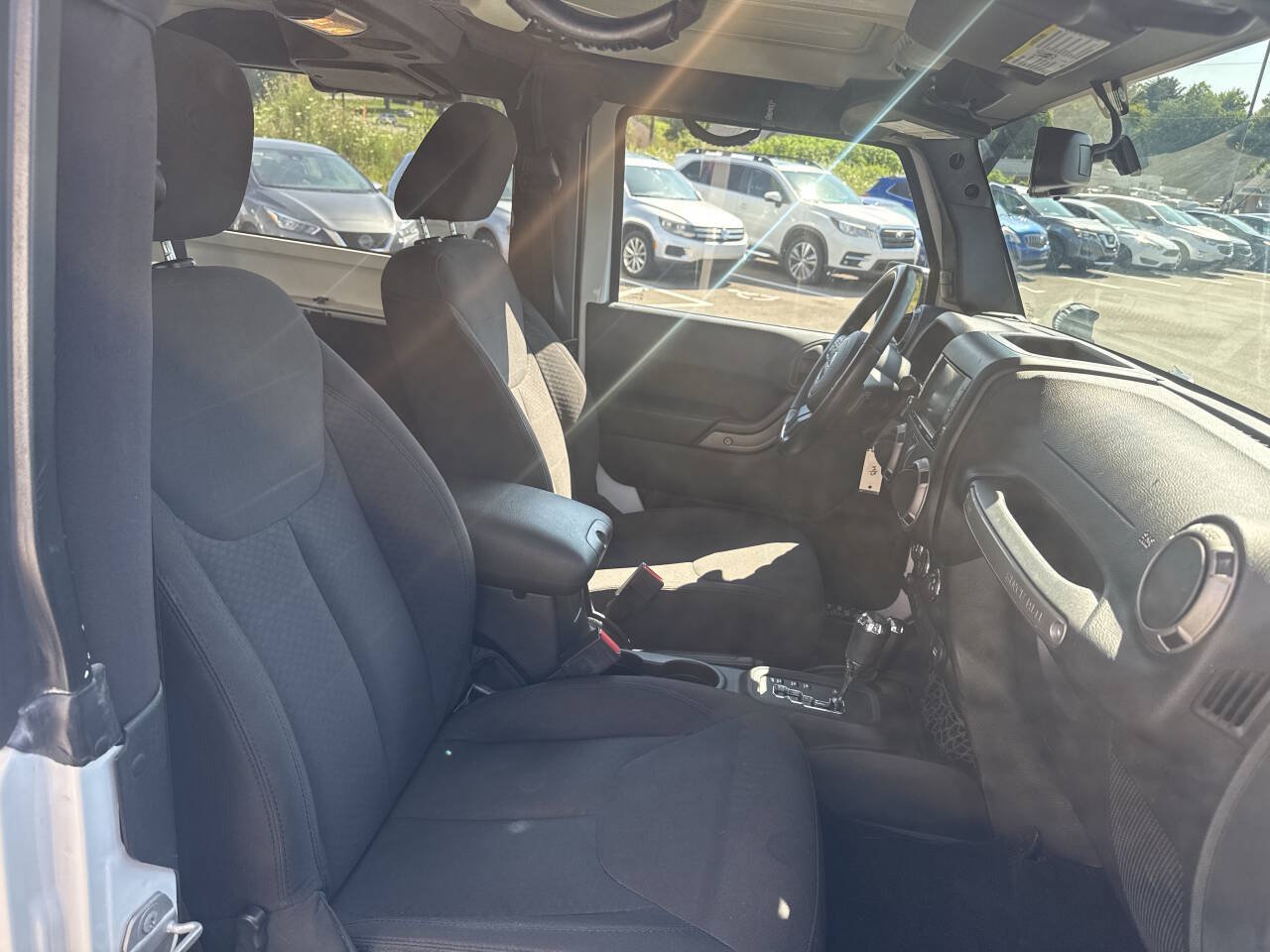 Used 2015 Jeep Wrangler Sport AWD/4WD image 12