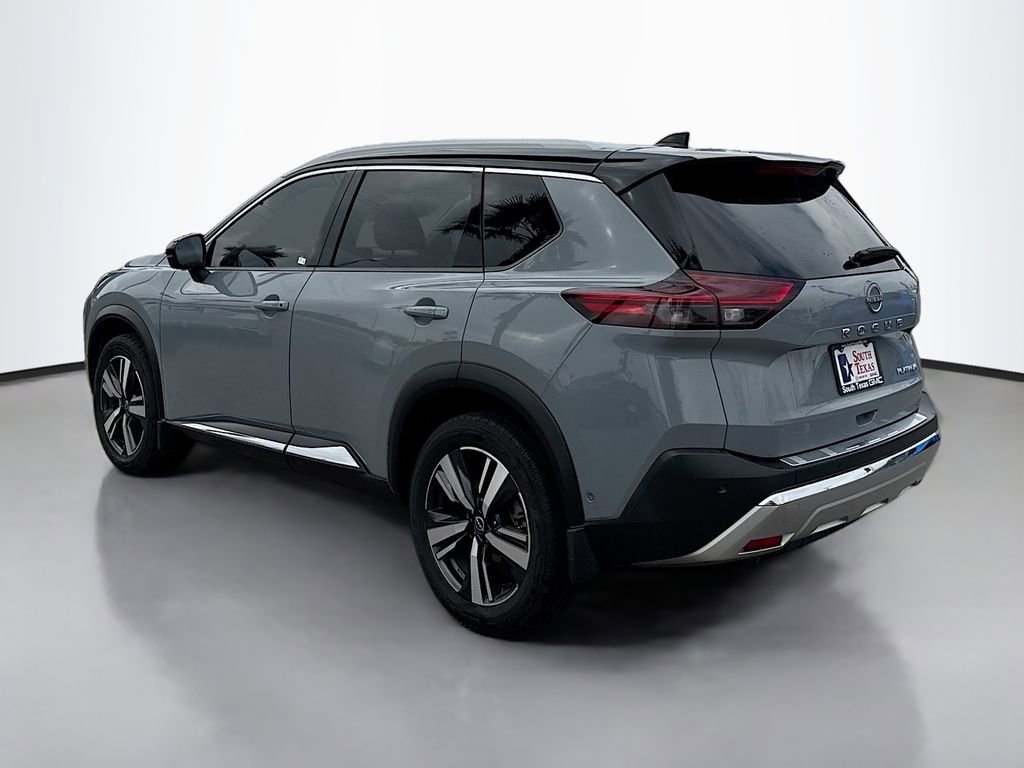 Used 2022 Nissan Rogue Platinum w/ Head-Up Display Package image 5