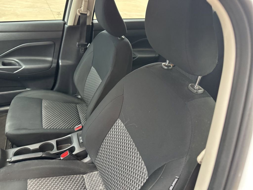 Used 2024 Nissan Versa S w/ Trunk Package image 2