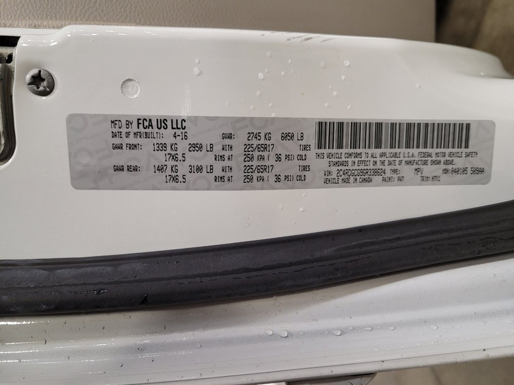 Used 2016 Dodge Grand Caravan SXT FWD image 33
