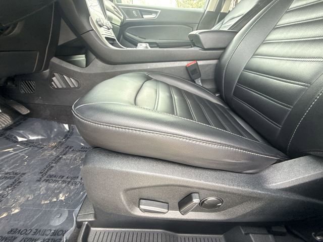 Used 2021 Ford Edge SEL w/ Convenience Package image 12