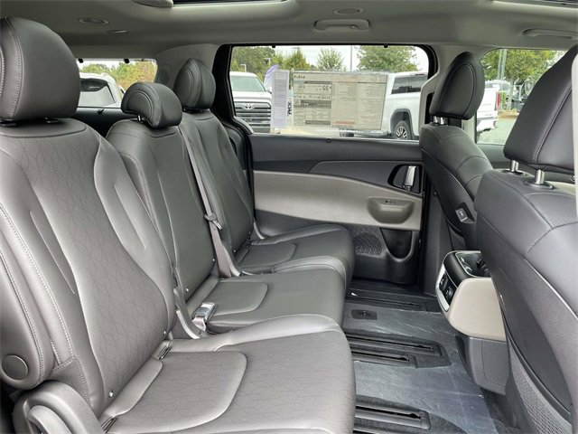 New 2026 Kia Carnival SX image 17