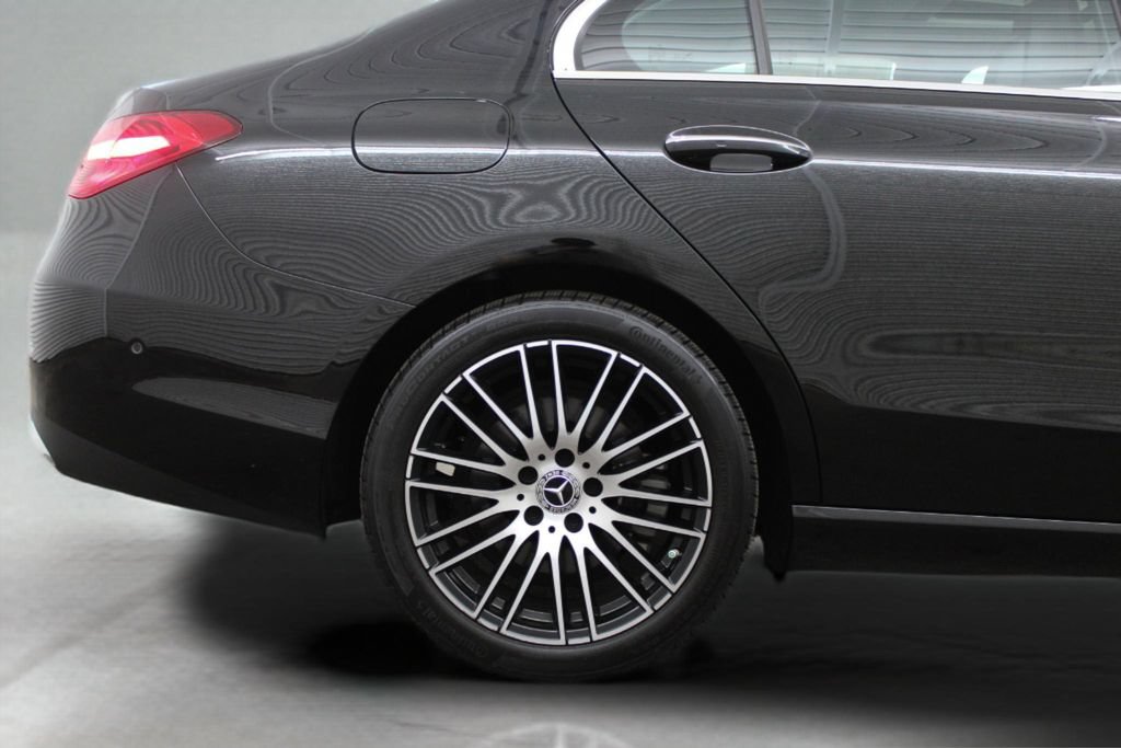 Used 2024 Mercedes-Benz C 300 Sedan image 12