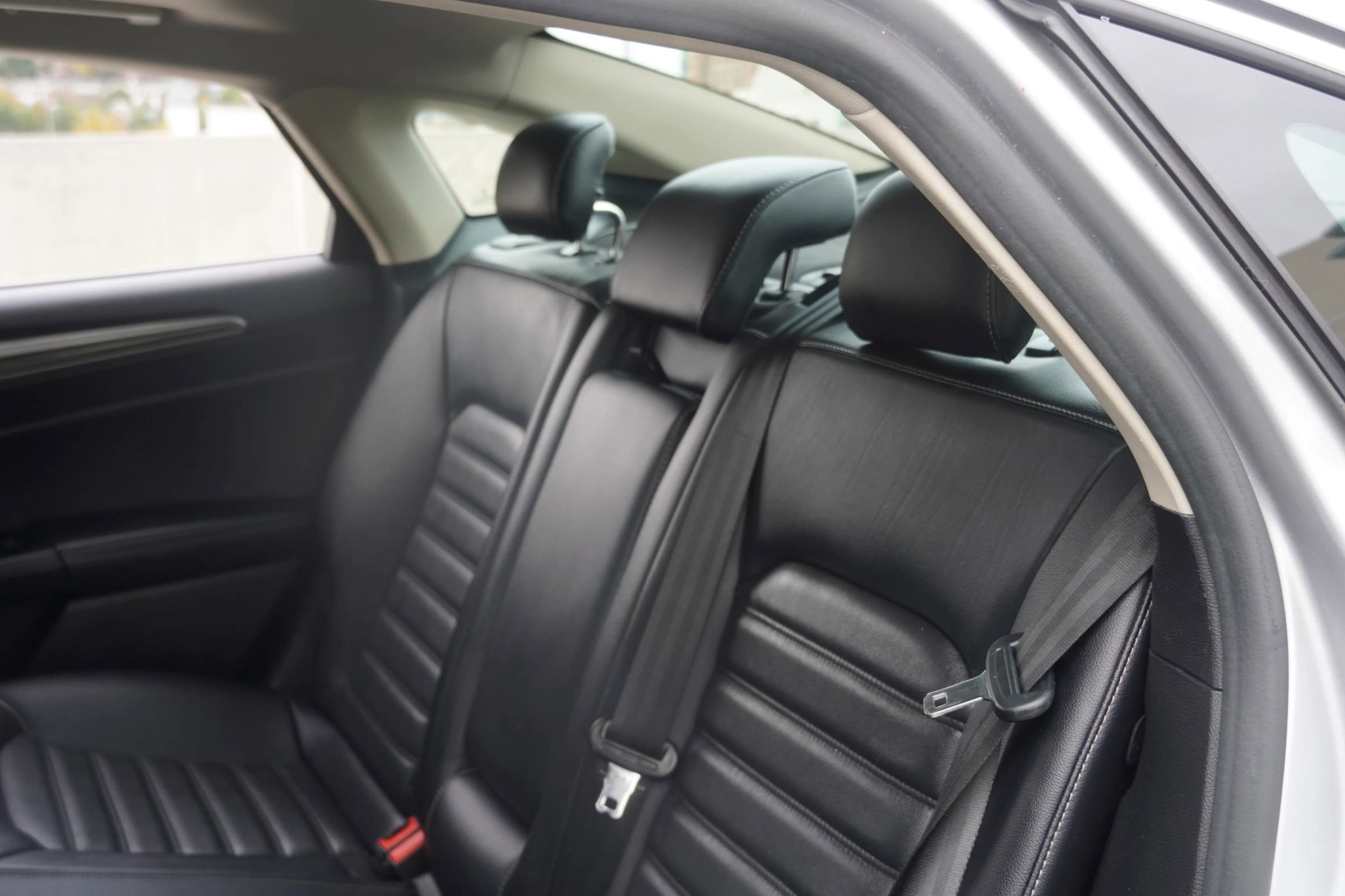 Used 2017 Ford Fusion SE image 18