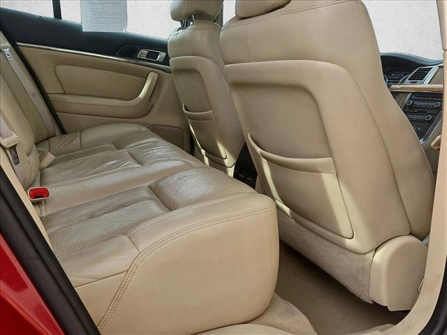 Used 2009 Lincoln MKS image 22