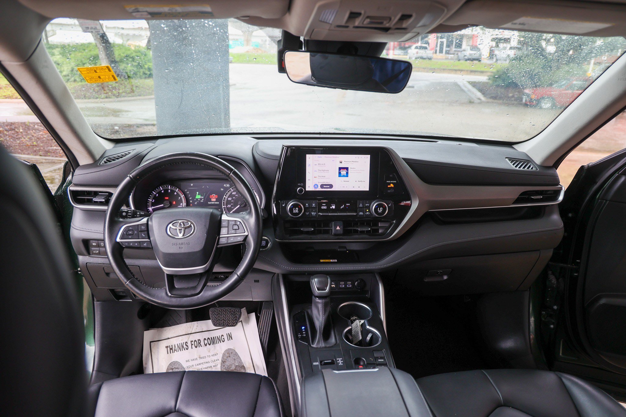 Used 2023 Toyota Highlander XLE FWD image 37