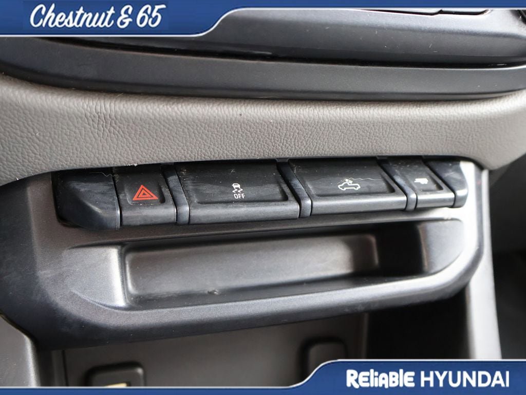 Used 2015 Chevrolet Colorado W/T w/ WT Convenience Package AWD/4WD image 36