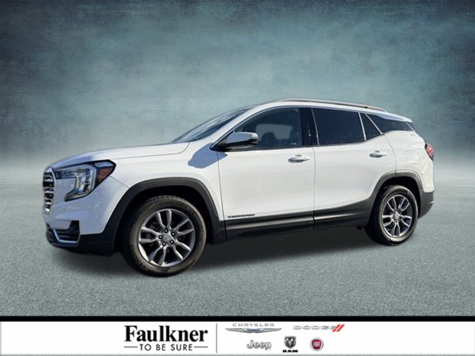 Used 2022 GMC Terrain SLT w/ Infotainment Package II