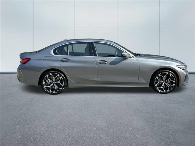 Used 2026 BMW 330i xDrive Sedan w/ Premium Package AWD/4WD image 5