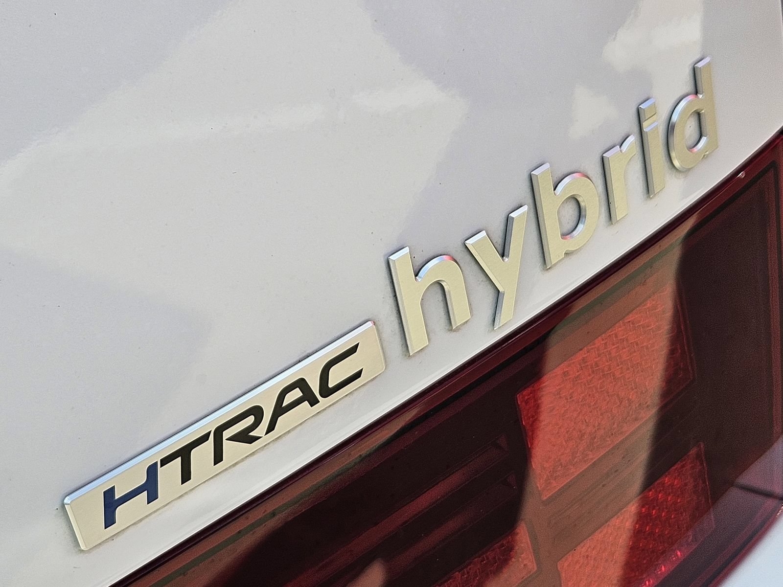 Used 2025 Hyundai Santa Fe Limited AWD/4WD image 15