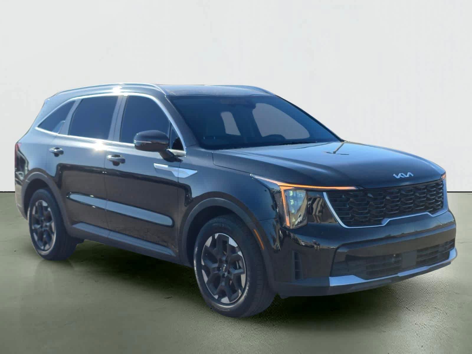 Used 2025 Kia Sorento S w/ Panoramic Sunroof Package FWD image 9