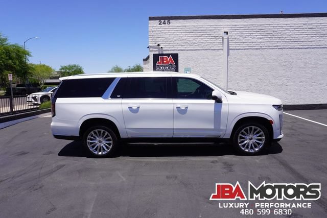 Used 2021 Cadillac Escalade ESV Premium Luxury AWD/4WD image 91