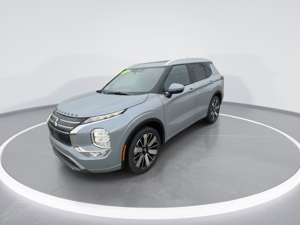 New 2026 Mitsubishi Outlander SEL image 4