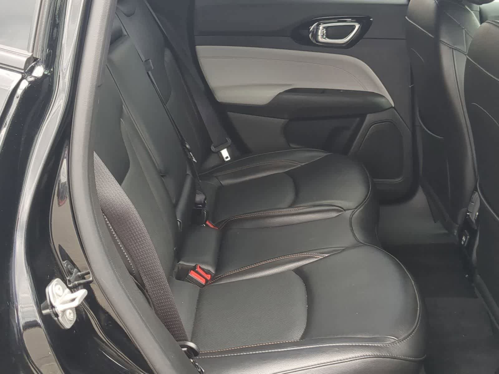 Certified 2023 Jeep Compass Limited AWD/4WD image 20
