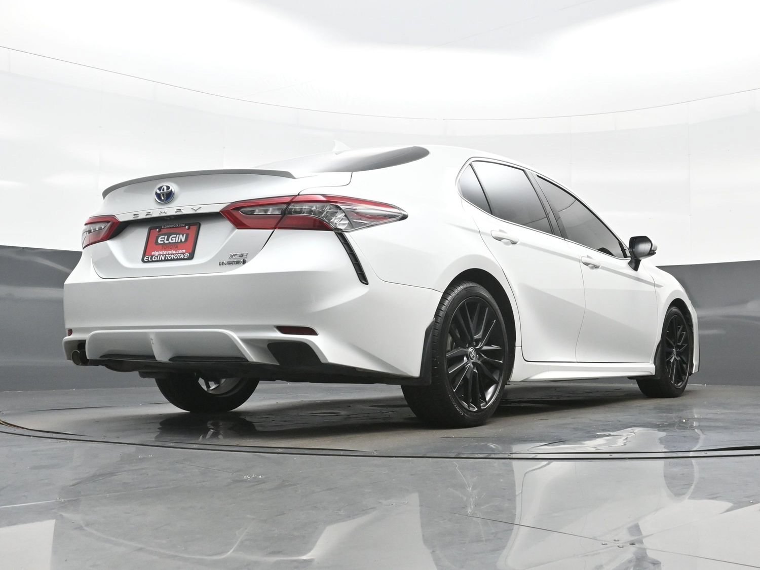 Used 2022 Toyota Camry XSE w/ Cold Weather Package FWD image 33