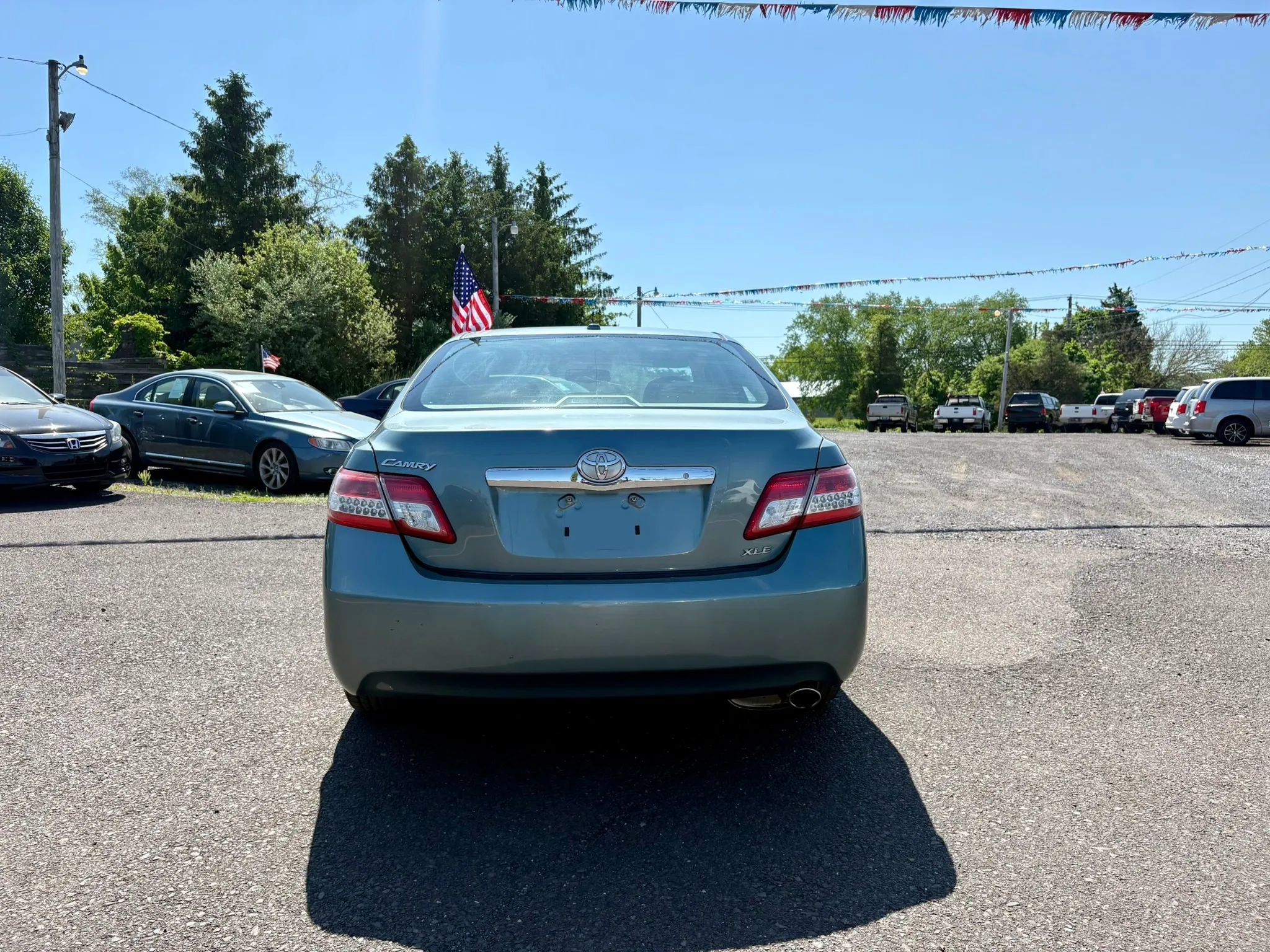 Used 2010 Toyota Camry XLE FWD image 4