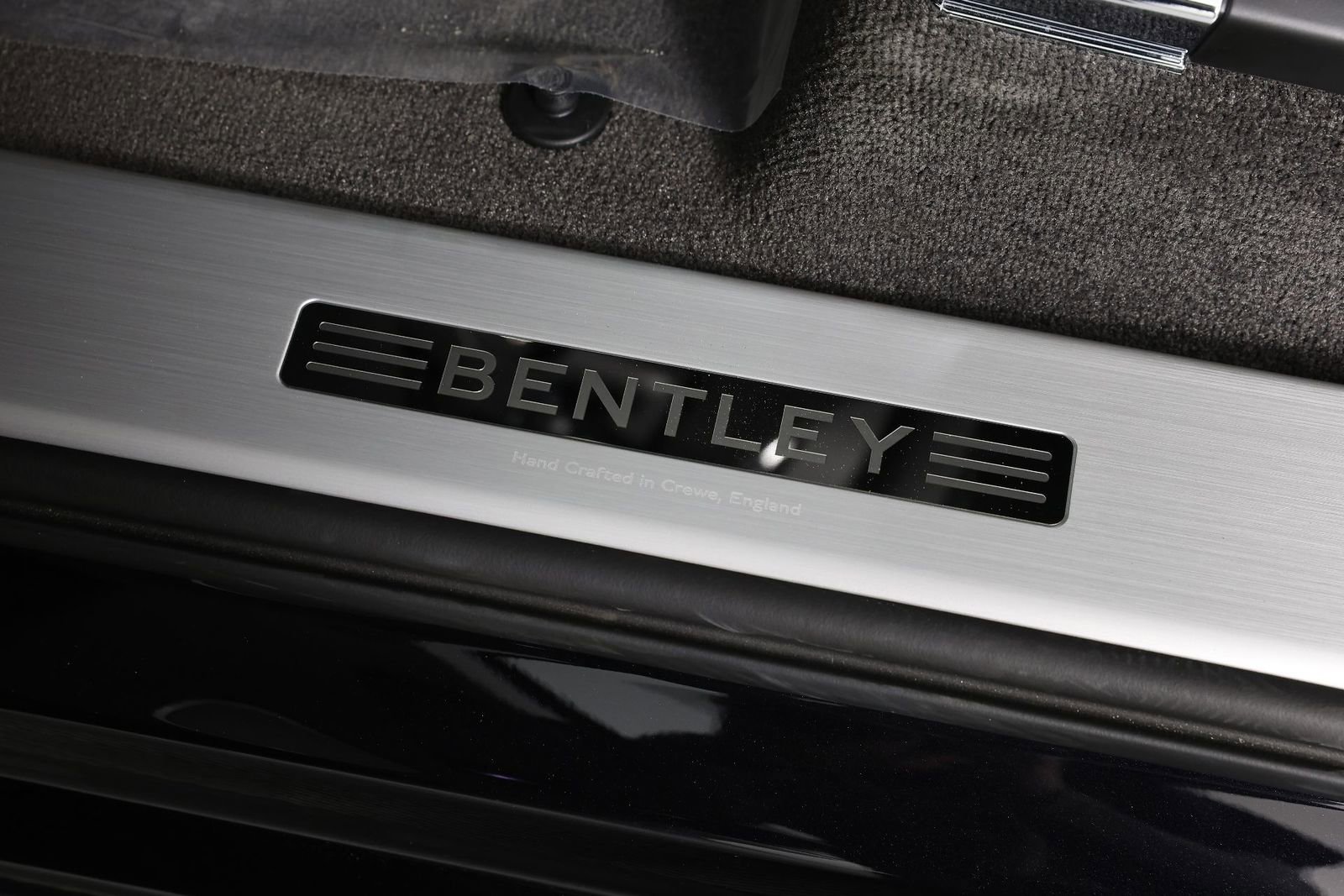 New 2025 Bentley Bentayga Extended Wheelbase image 24