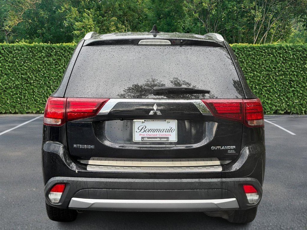 Used 2018 Mitsubishi Outlander LE FWD image 5