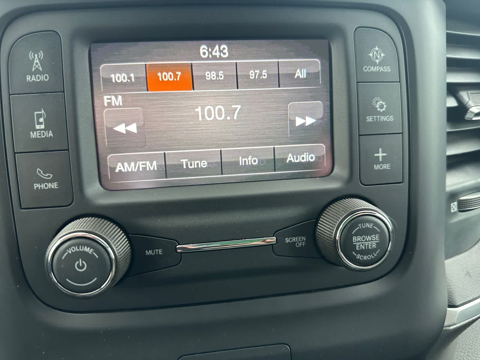 Used 2023 RAM 1500 Big Horn AWD/4WD image 23