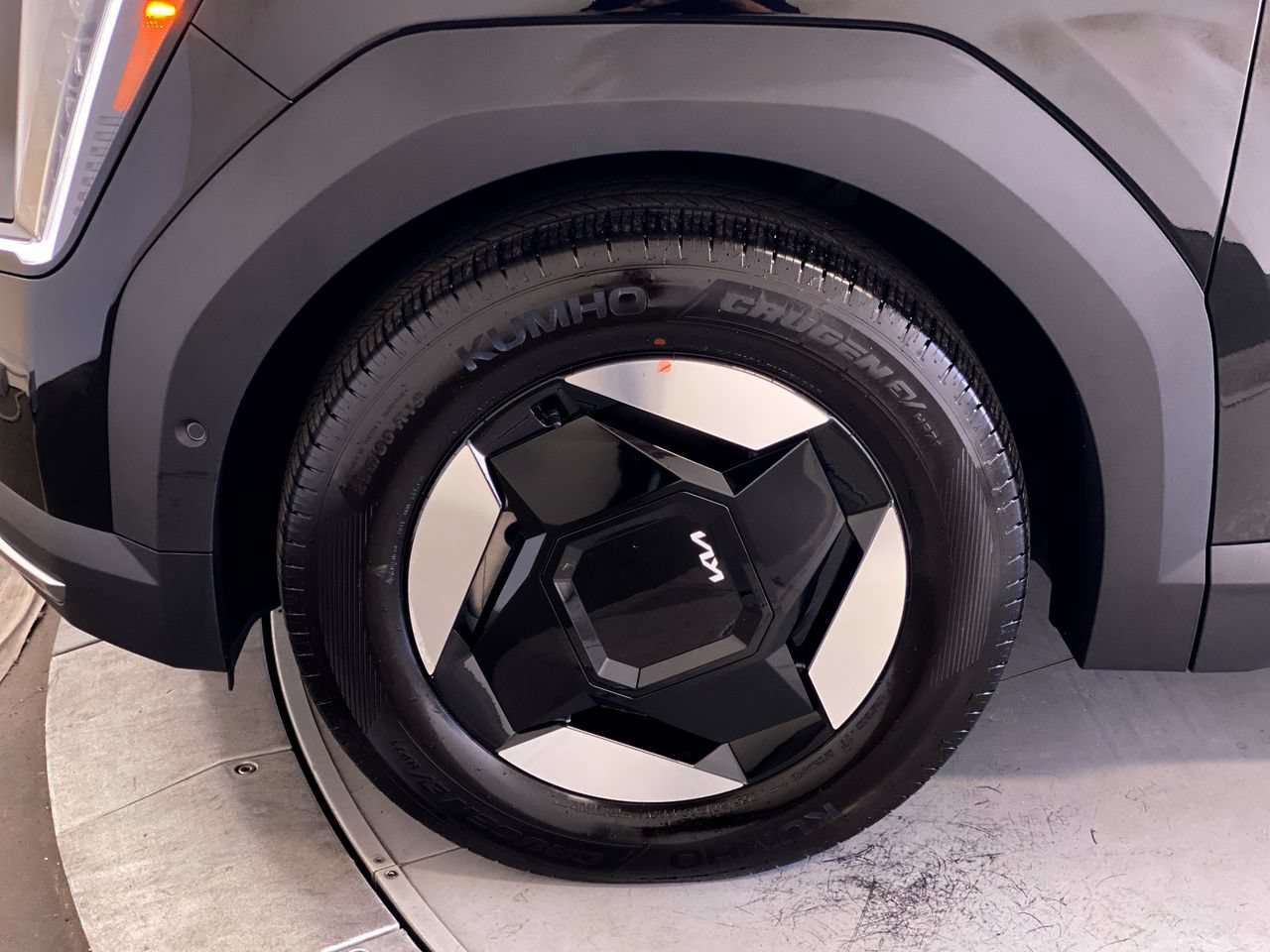 New 2026 Kia EV9 Wind AWD/4WD image 12