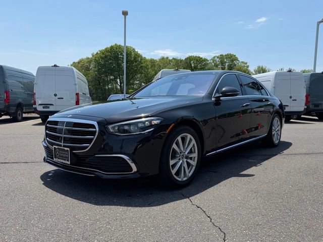 Used 2023 Mercedes-Benz S 500 4MATIC image 2