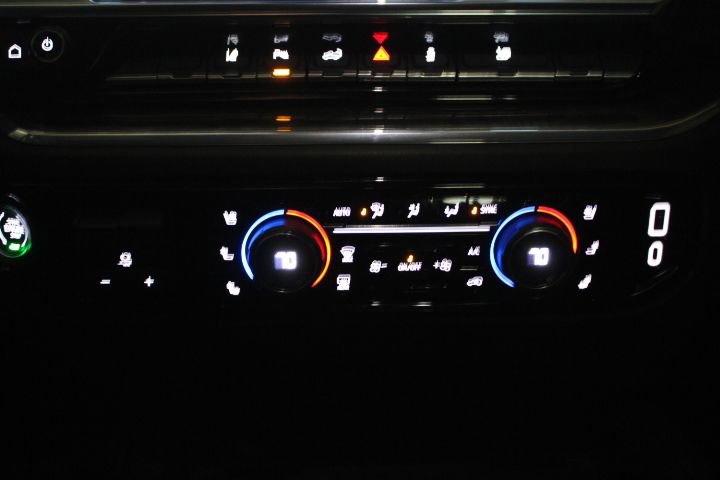 Used 2024 Chevrolet Silverado 2500 LTZ w/ LTZ Plus Package image 21