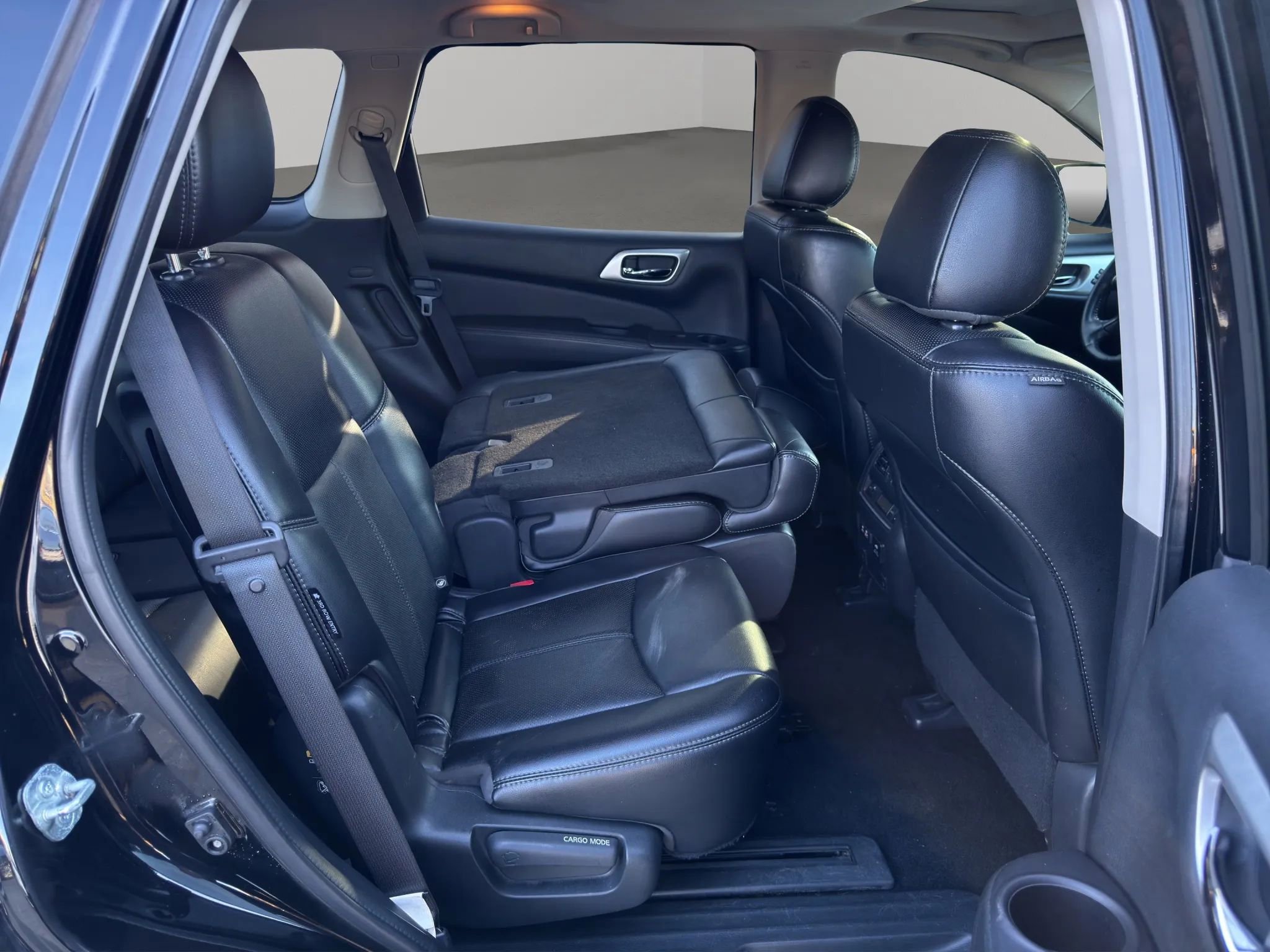 Used 2019 Nissan Pathfinder Platinum image 20